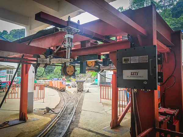 TST架空乘人装置钢丝绳智能探伤系统设备运行现场